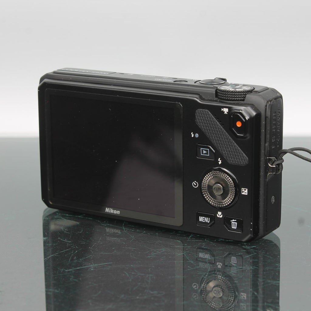 Nikon Coolpix S9200