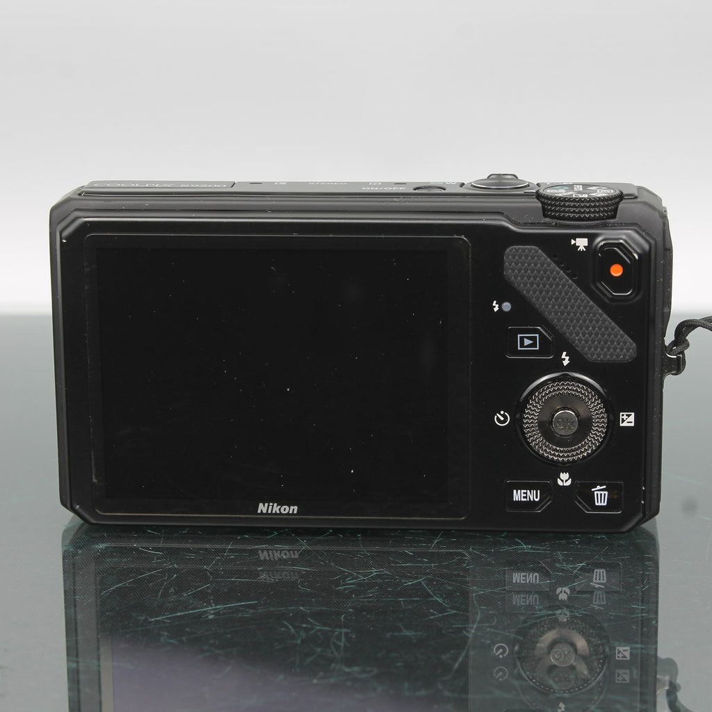 Nikon Coolpix S9200