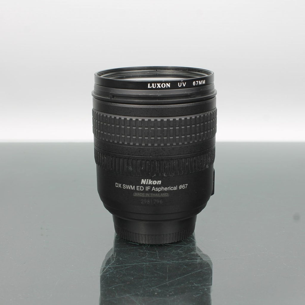 Nikon D70s + AF-S Nikkor 18-70mm f/3.5-4.5G ED