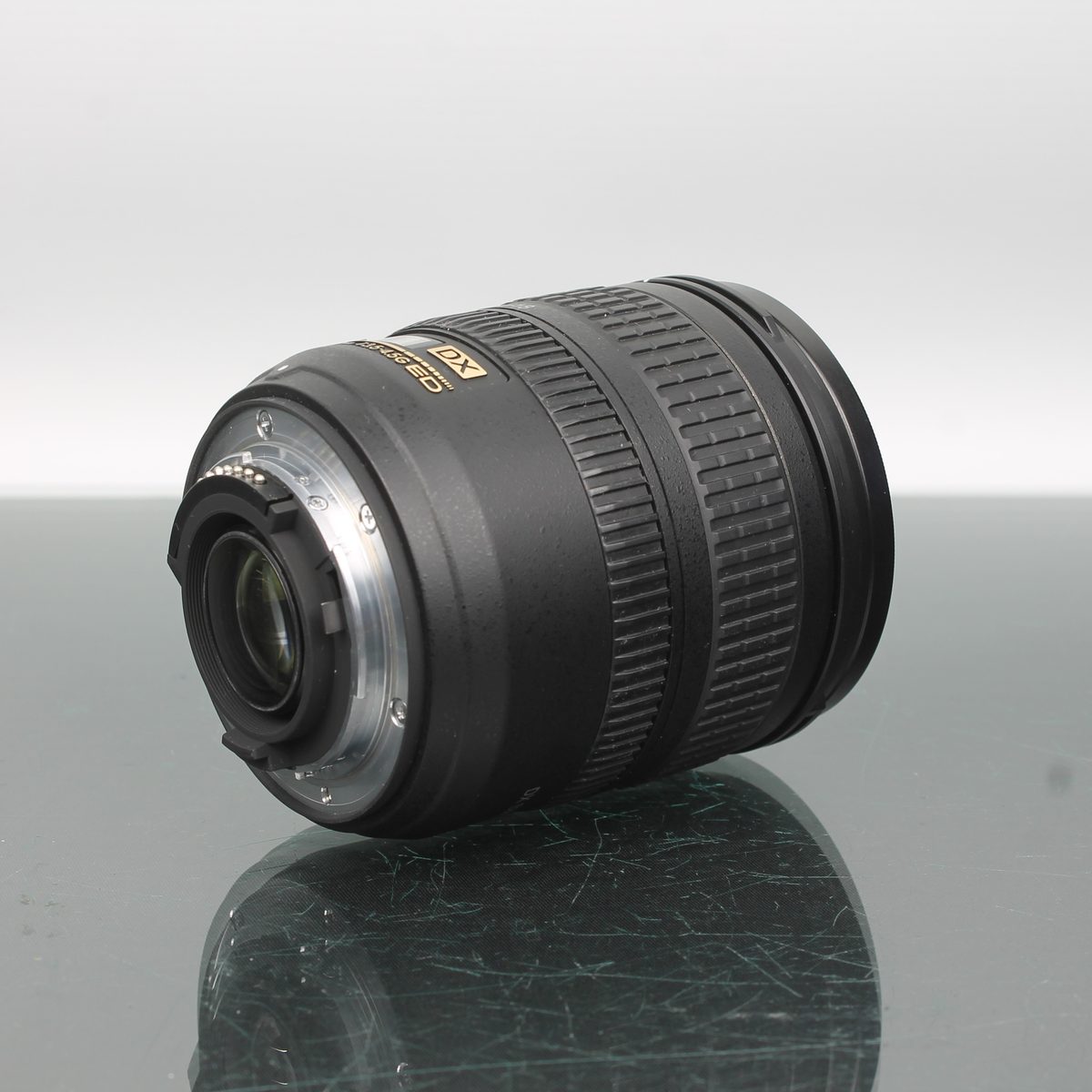 Nikon D70s + AF-S Nikkor 18-70mm f/3.5-4.5G ED