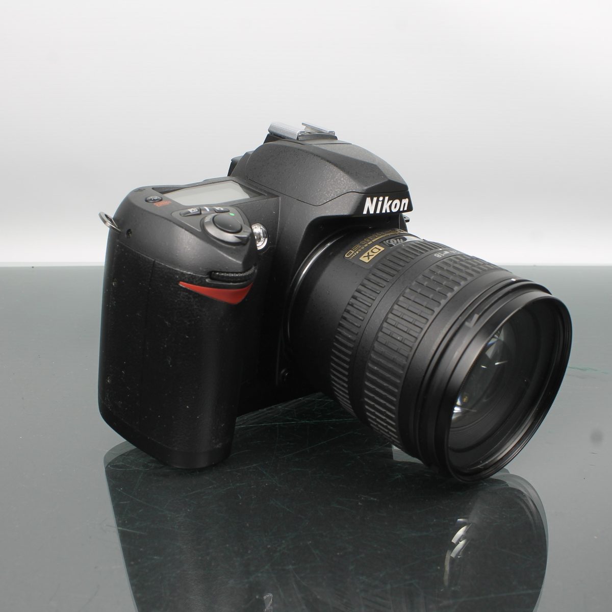 Nikon D70s + AF-S Nikkor 18-70mm f/3.5-4.5G ED