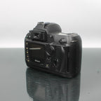 Nikon D70s + AF-S Nikkor 18-70mm f/3.5-4.5G ED