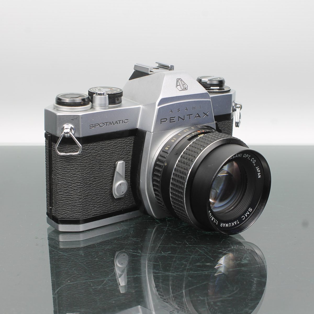 Asahi Pentax Spotmatic II + SMC Takumar 55mm f/1.8
