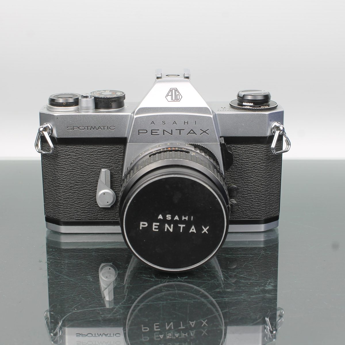 Asahi Pentax Spotmatic II + SMC Takumar 55mm f/1.8