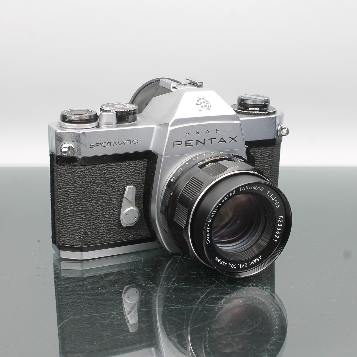 Asahi Pentax SP II + SMC Takumar 55mm f/1.8