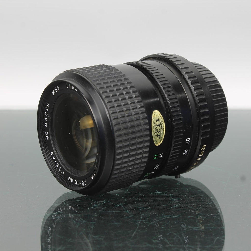 Cosina 28-70mm f/3.5-4.8