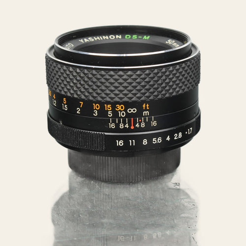 Yashica Auto Yashinon DS-M 50mm f/1.7