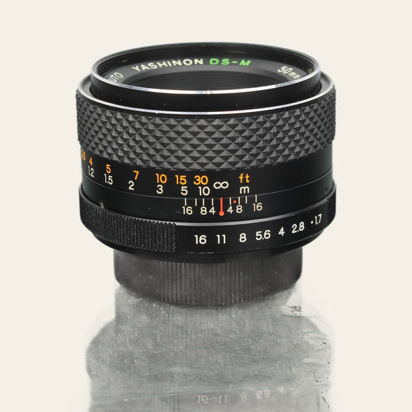Yashica Auto Yashinon DS-M 50mm f/1.7