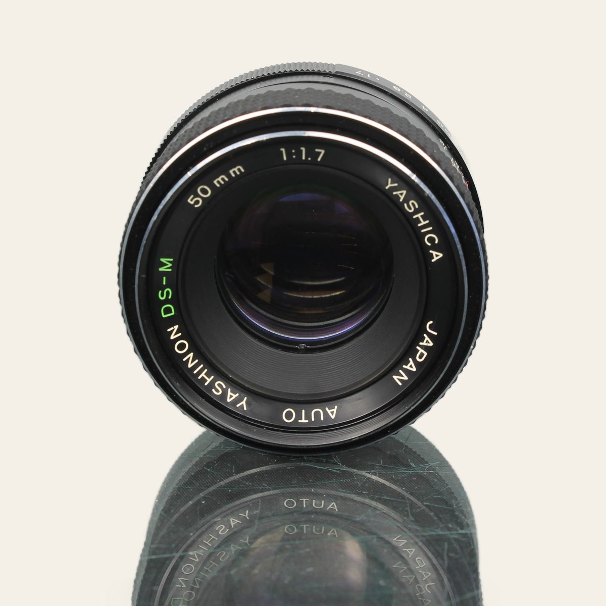 Yashica Auto Yashinon DS-M 50mm f/1.7