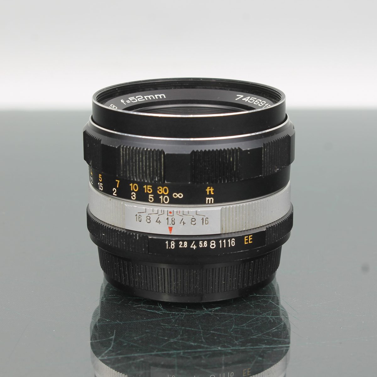 Konica Hexanon 52mm f/1.8