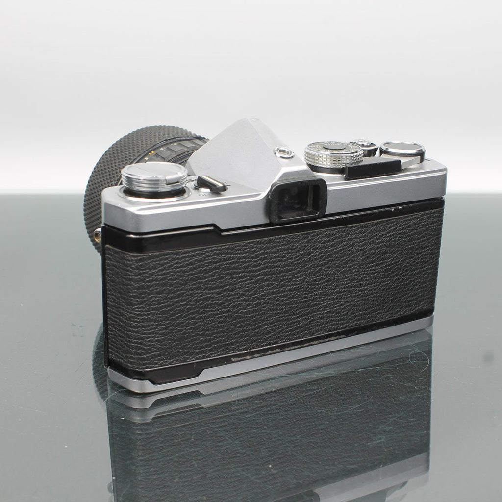 Olympus OM-1 + Auto zoom 35-70mm f/4