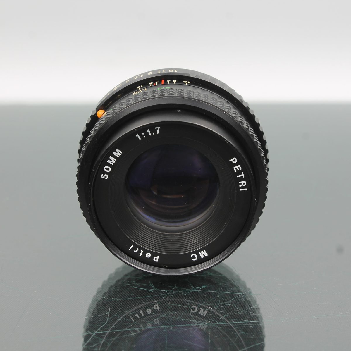 Petri MC 50mm f/1.7