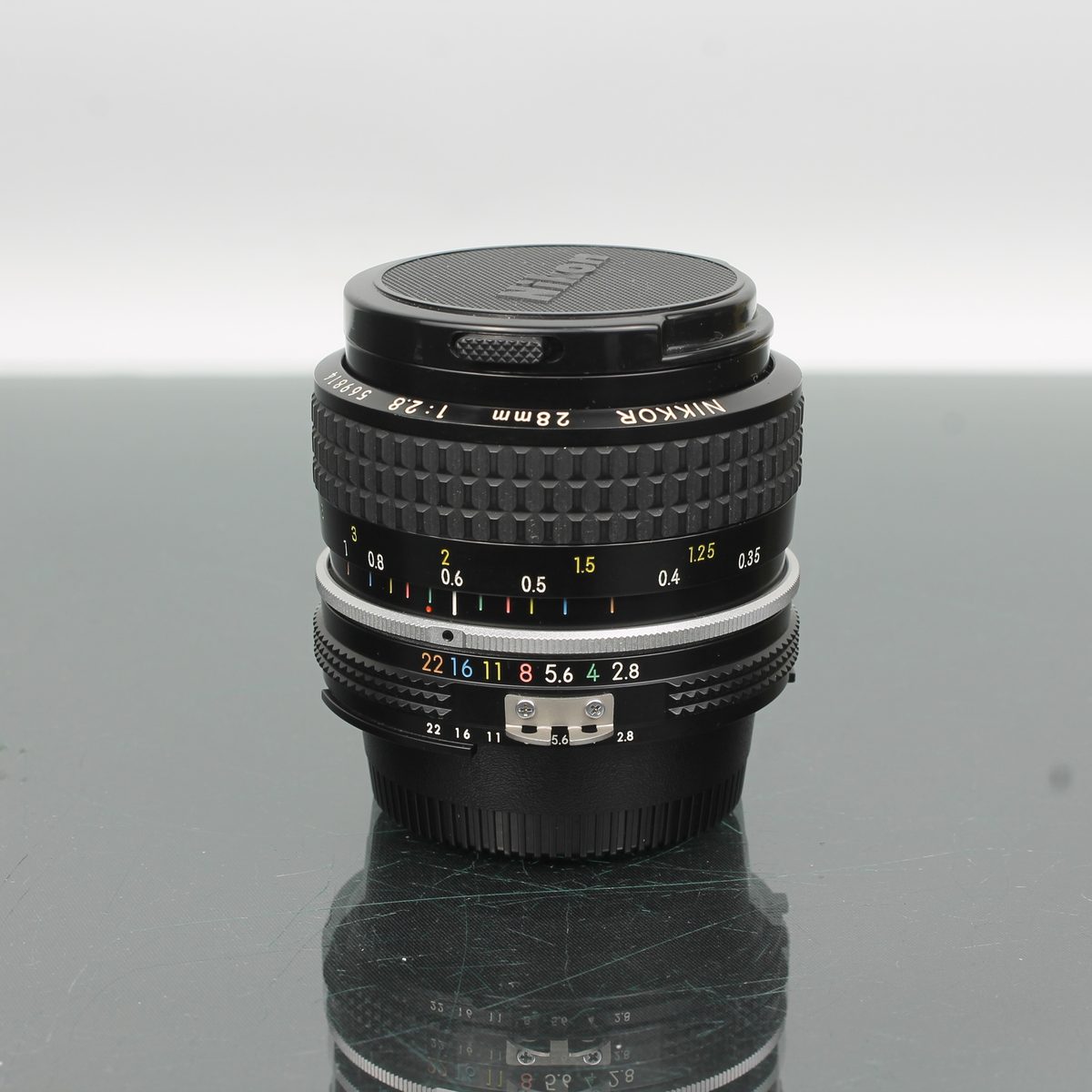 Nikon Nikkor F 28mm f/2.8