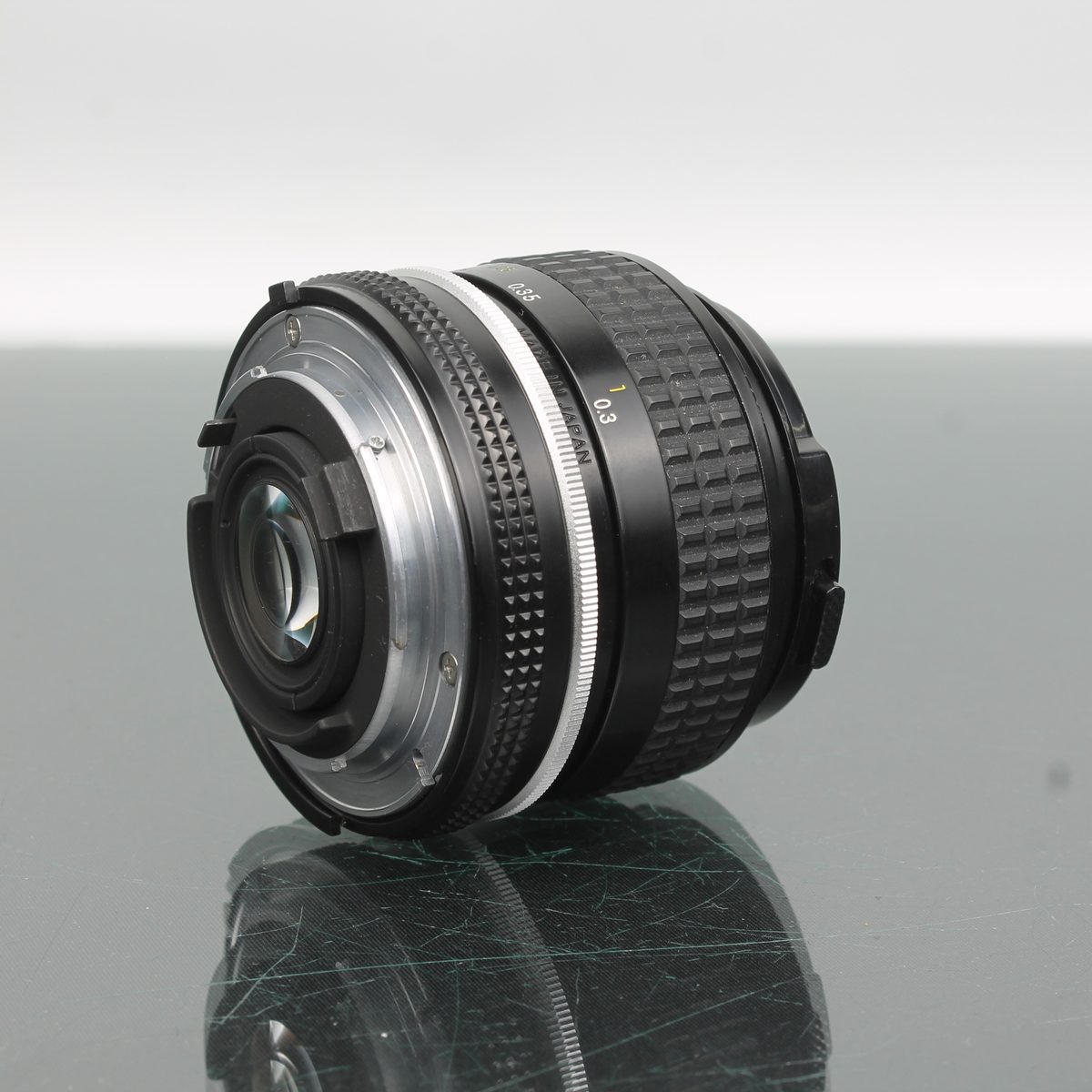 Nikon Nikkor F 28mm f/2.8