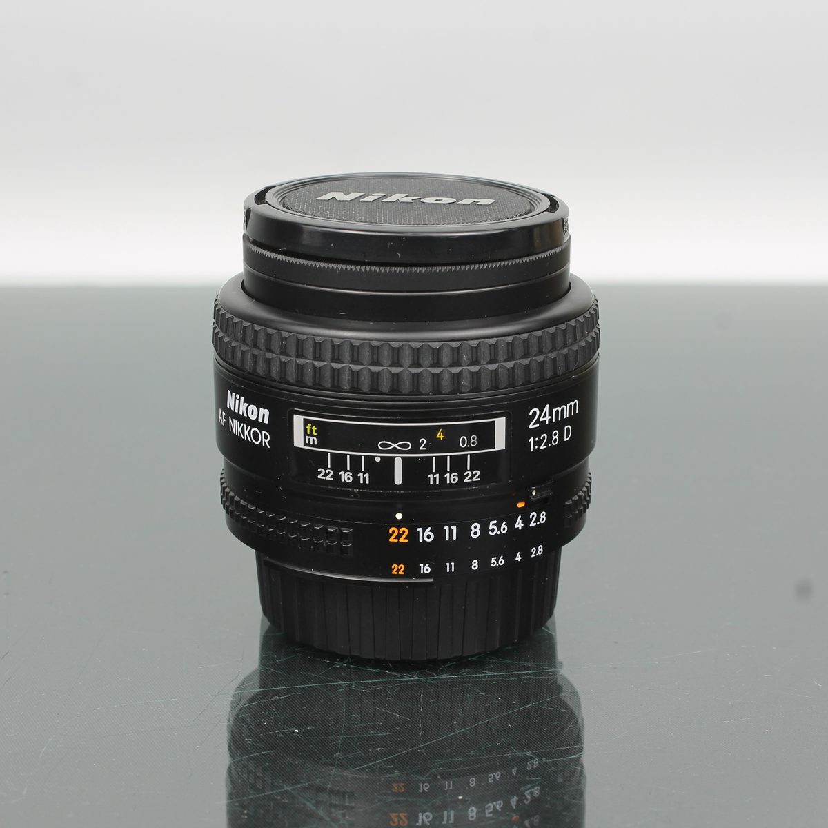 Nikon Nikkor F AF 24mm f/2.8