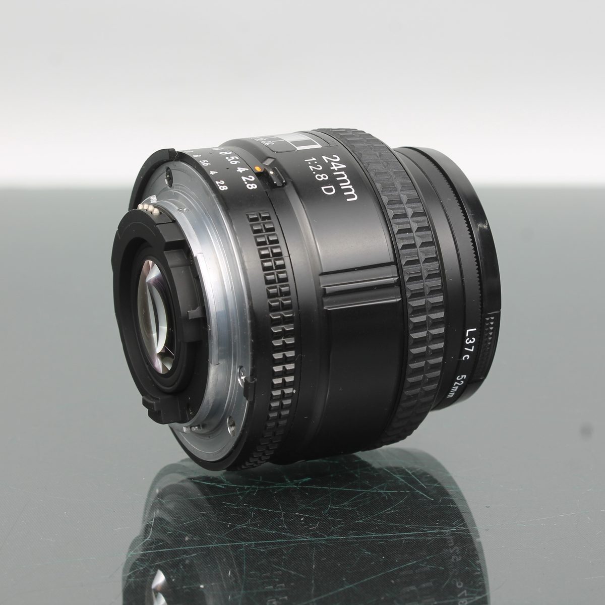 Nikon Nikkor F AF 24mm f/2.8