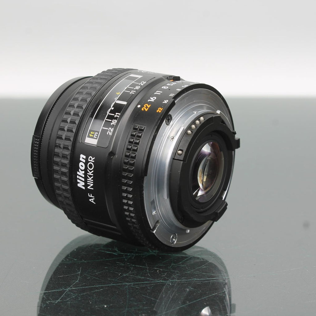 Nikon Nikkor F AF 24mm f/2.8