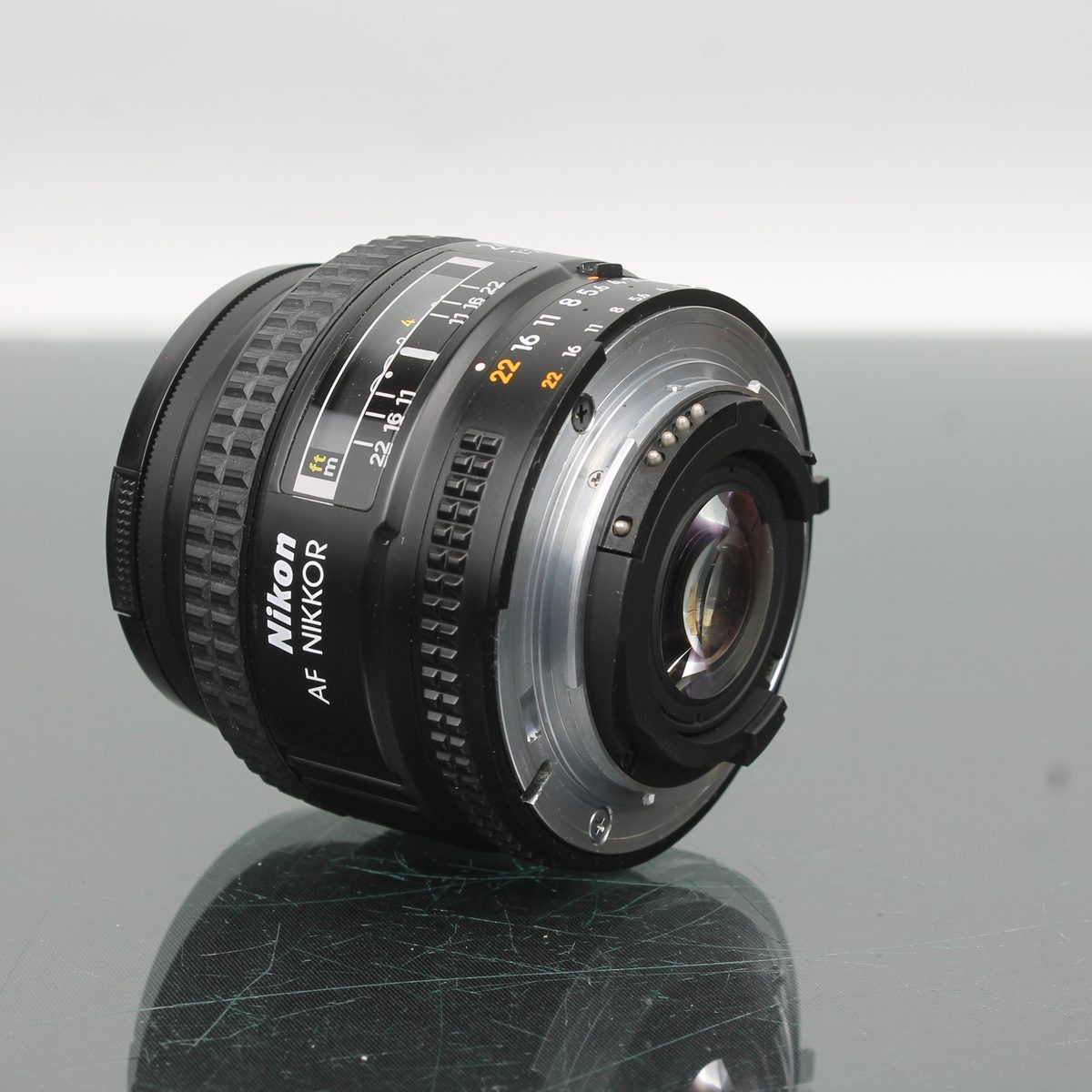 Nikon Nikkor F AF 24mm f/2.8