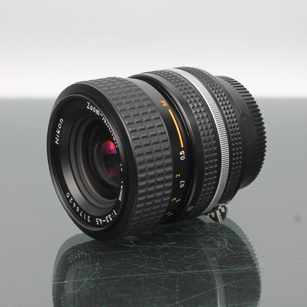 Nikon Zoom Nikkor 35-70mm f/3.3-4.5