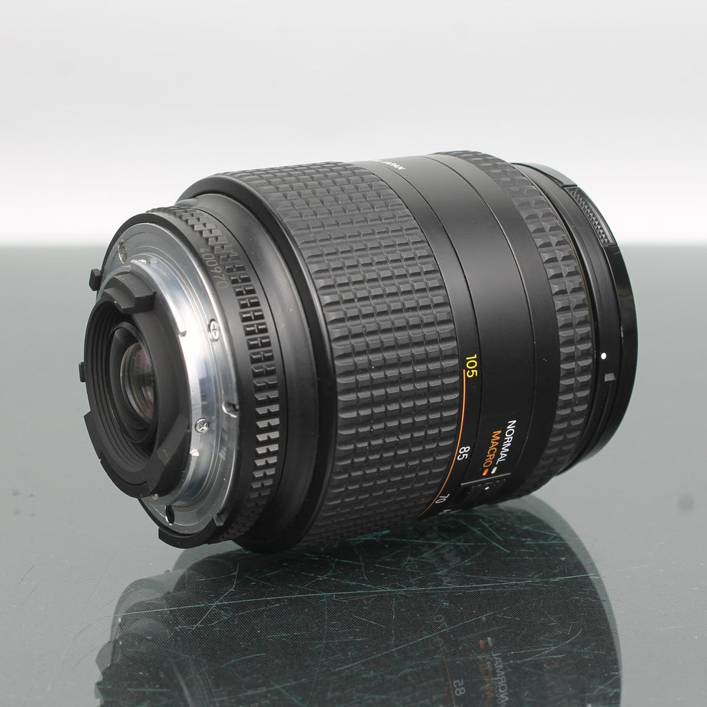 Nikon Zoom Nikkor F AF 28-105mm f/3.5-4.5