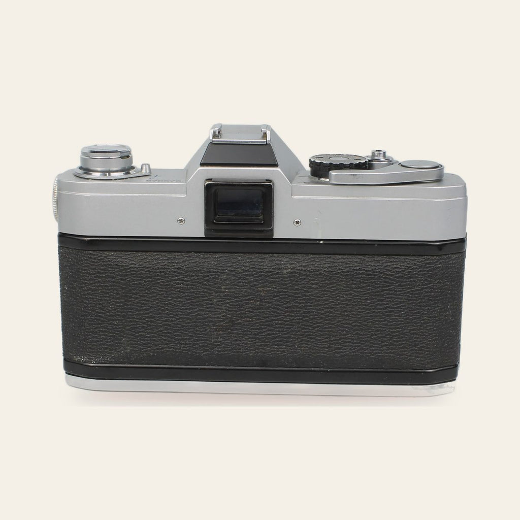 Canon FT QL + Canon Lens FD 135mm f/3.5 S.C
