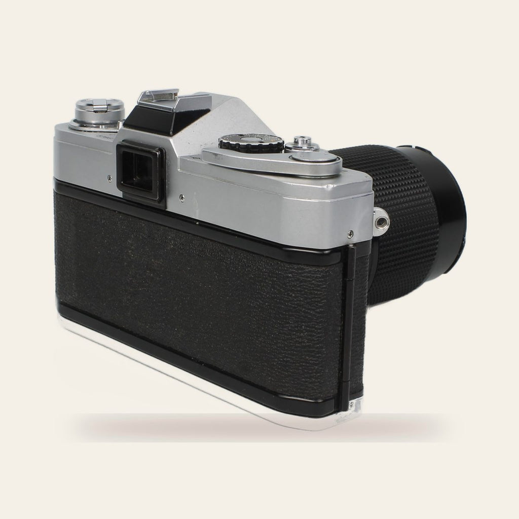 Canon FT QL + Canon Lens FD 135mm f/3.5 S.C