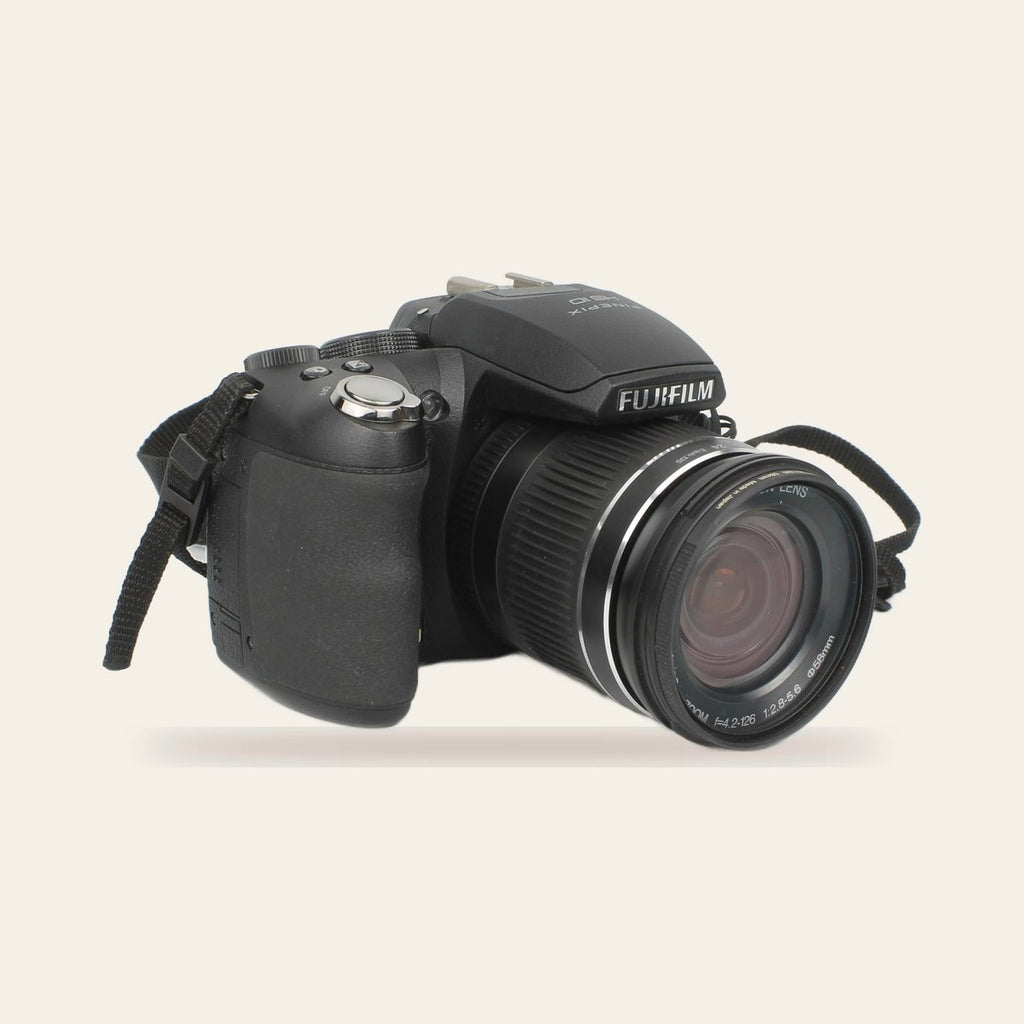 Fujifilm FinePix HS10