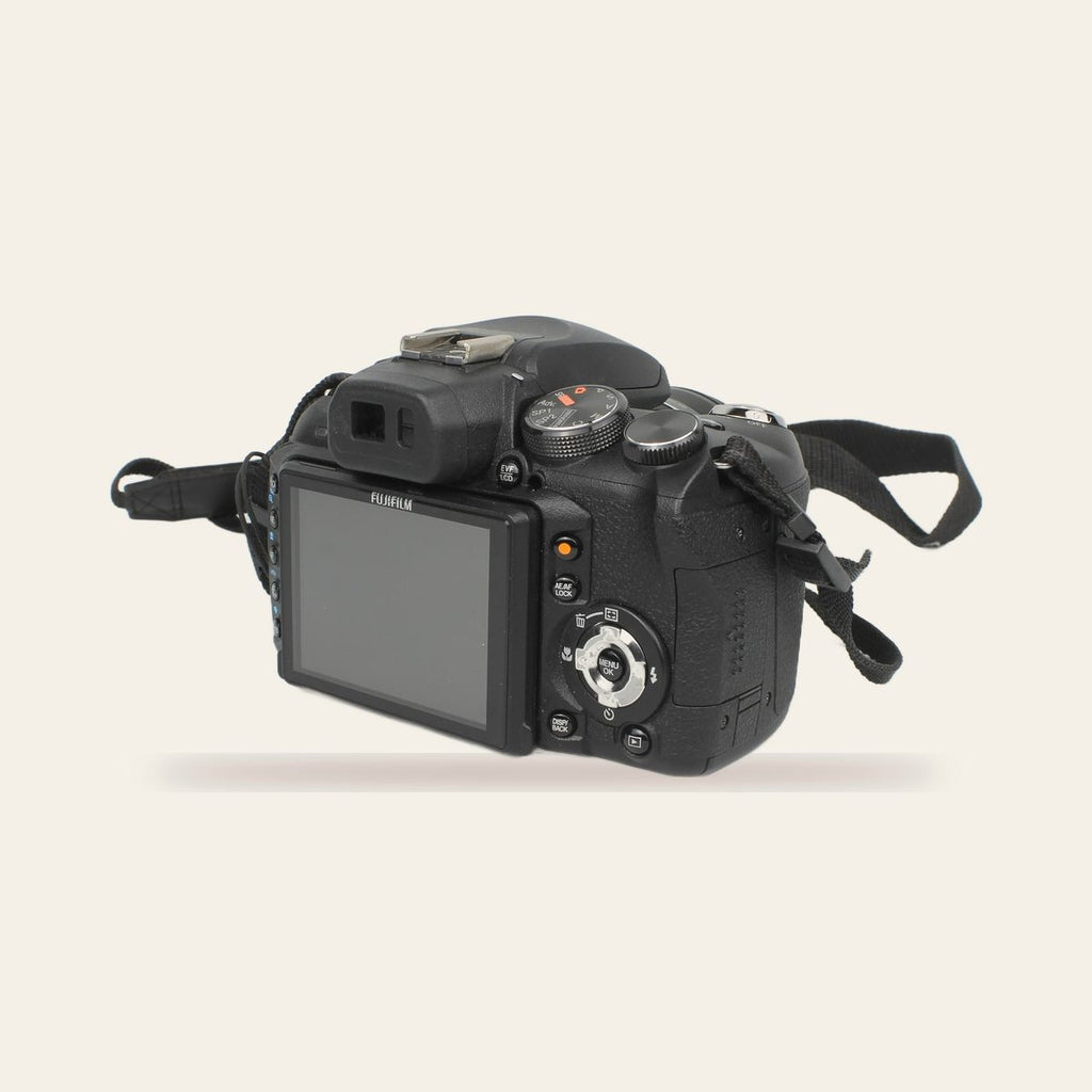 Fujifilm FinePix HS10