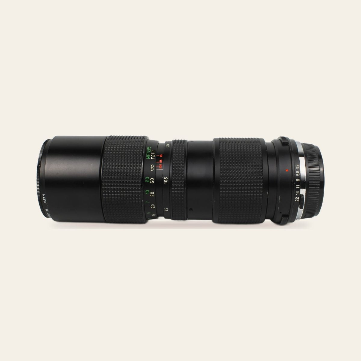 Vivitar 85-205mm f/3.8 Close Focusing Auto Zoom