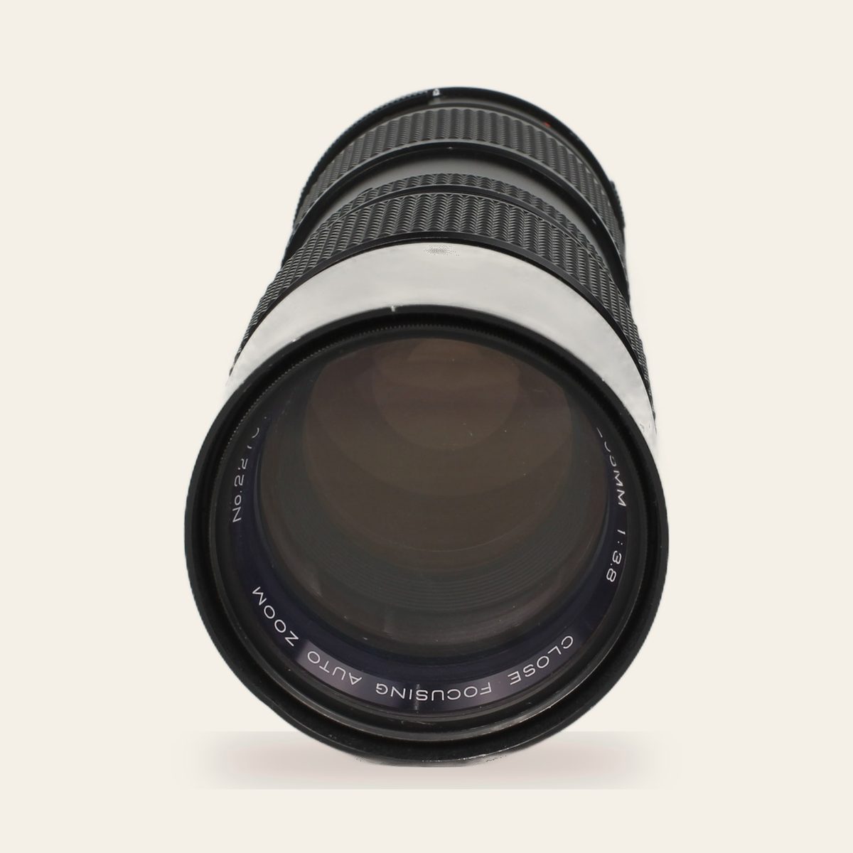 Vivitar 85-205mm f/3.8 Close Focusing Auto Zoom
