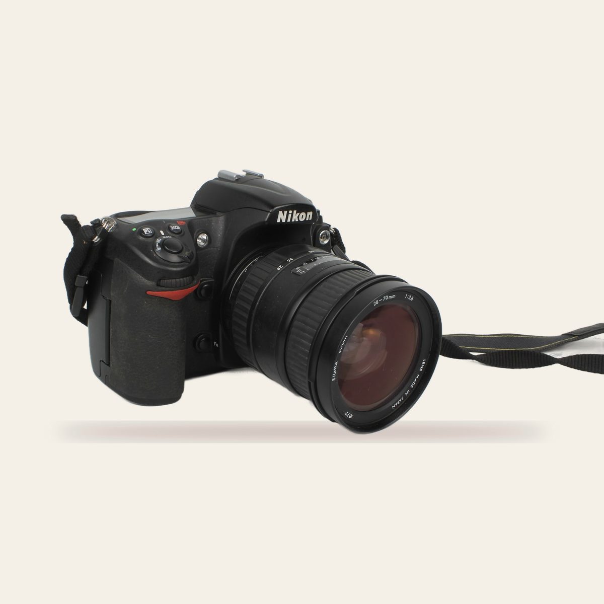 Nikon D300 + Sigma Zoom 28-70mm f/2.8