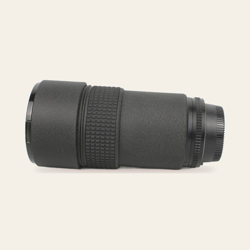 Nikon ED AF Nikkor 180mm f/2.8