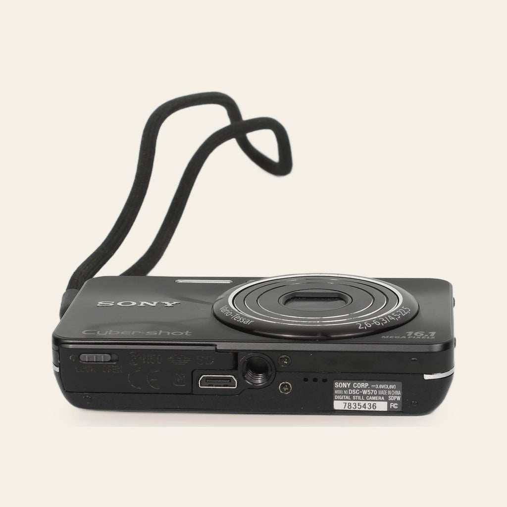 Sony Cyber-shot DSC-W570