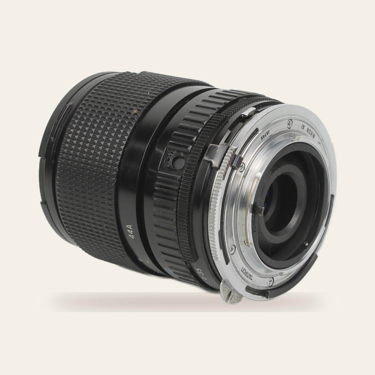 Tamron 28-70mm f/3.5-4.5 CF Macro BBAR MC
