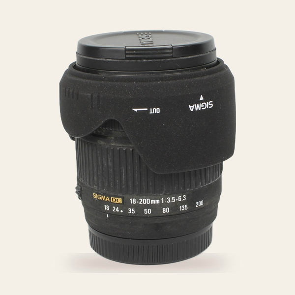 Sigma 18-200mm f/3.5-6.3 DC