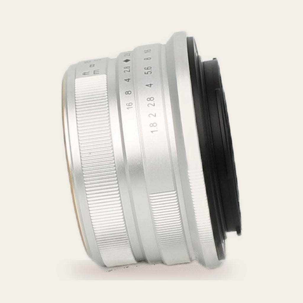 7Artisans 25mm f/1.8