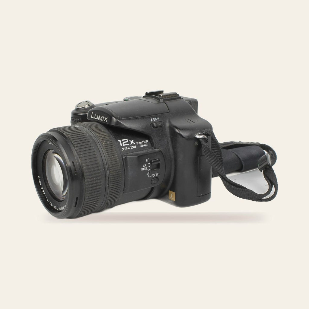 Panasonic Lumix DMC-FZ30