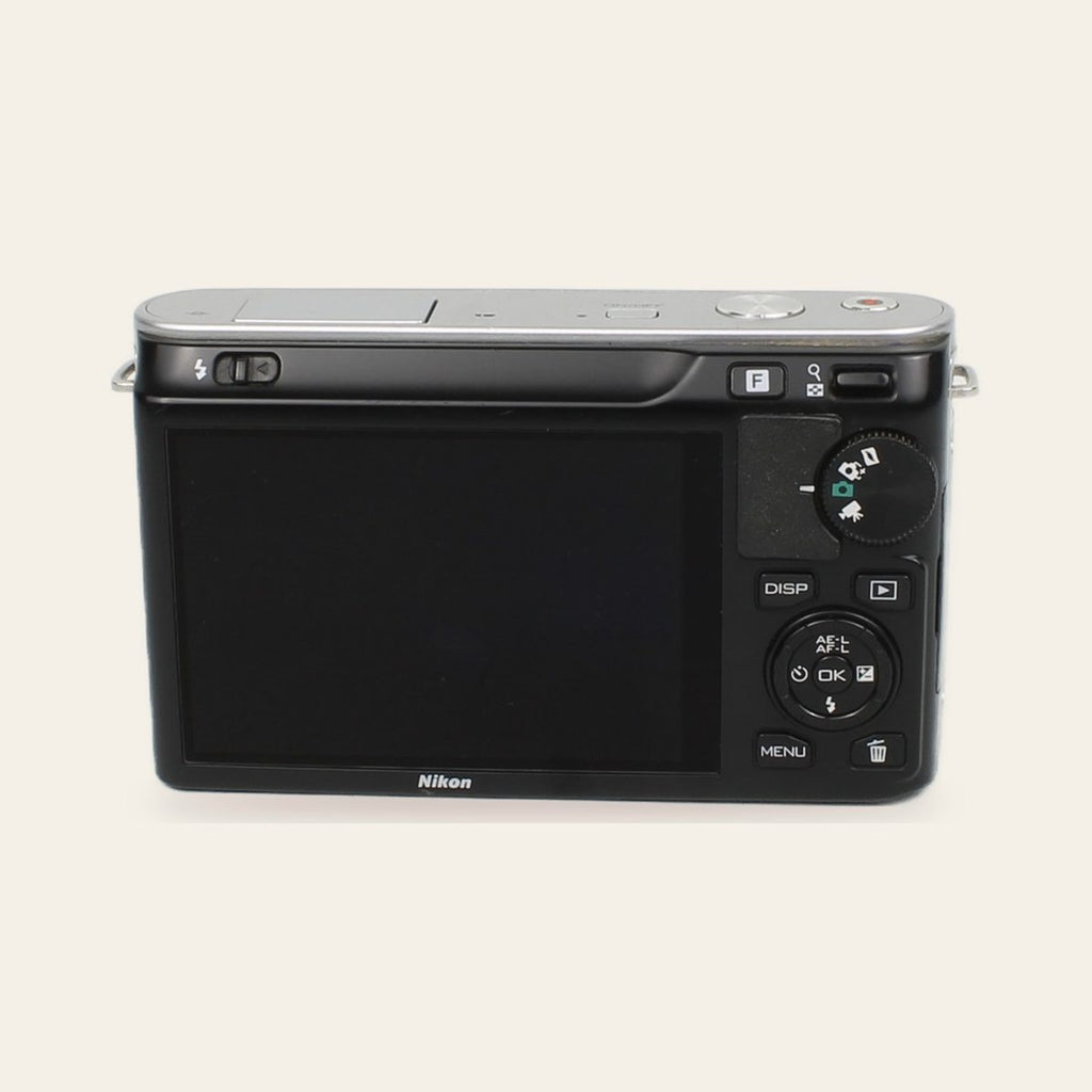 Nikon 1 J1