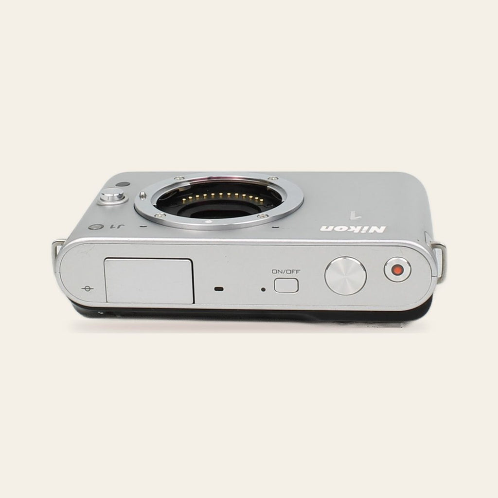 Nikon 1 J1