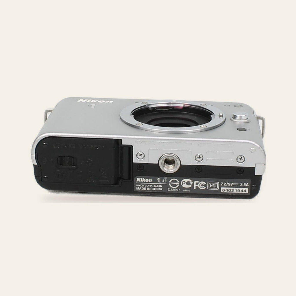 Nikon 1 J1
