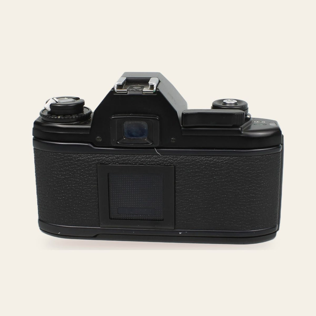 Nikon EM