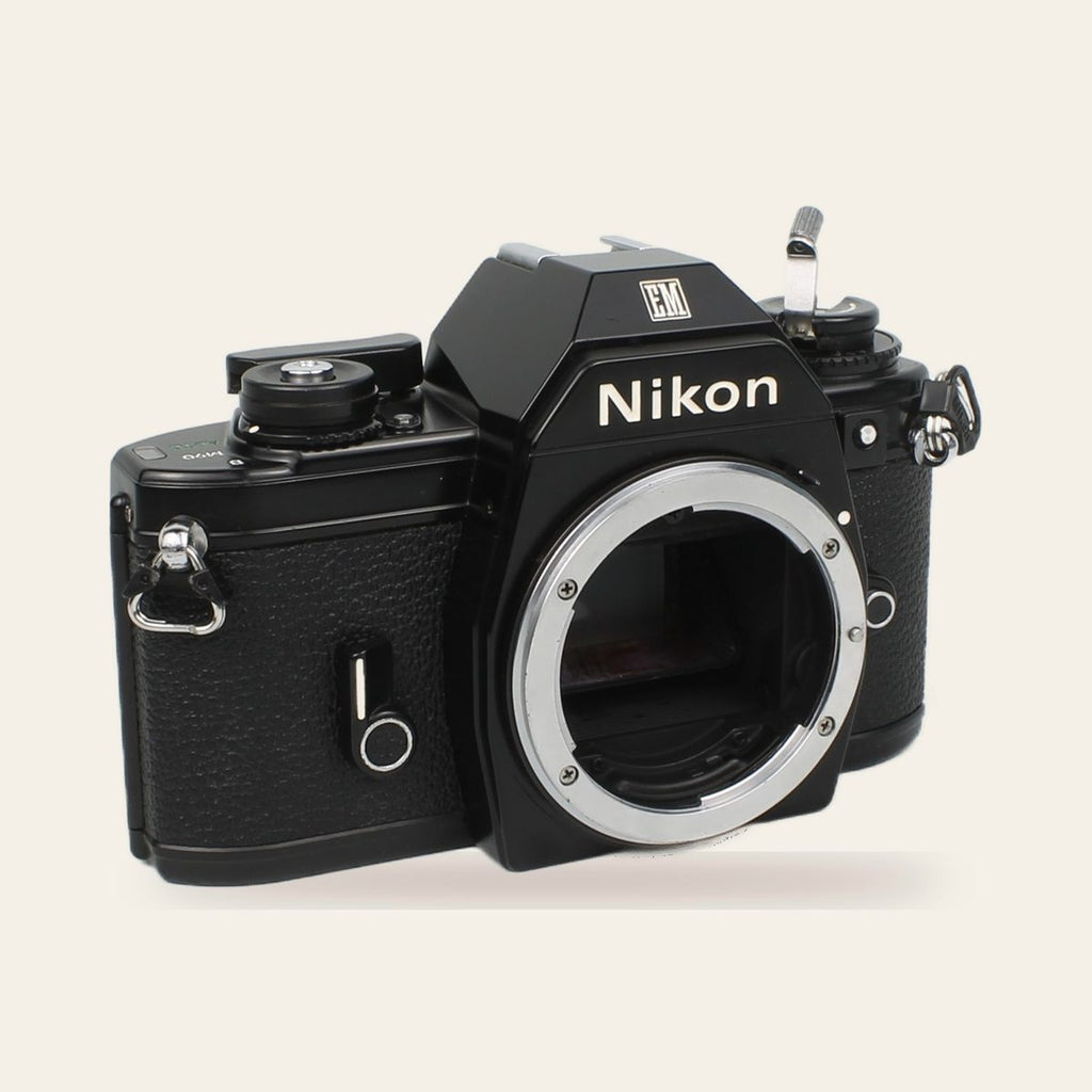 Nikon EM
