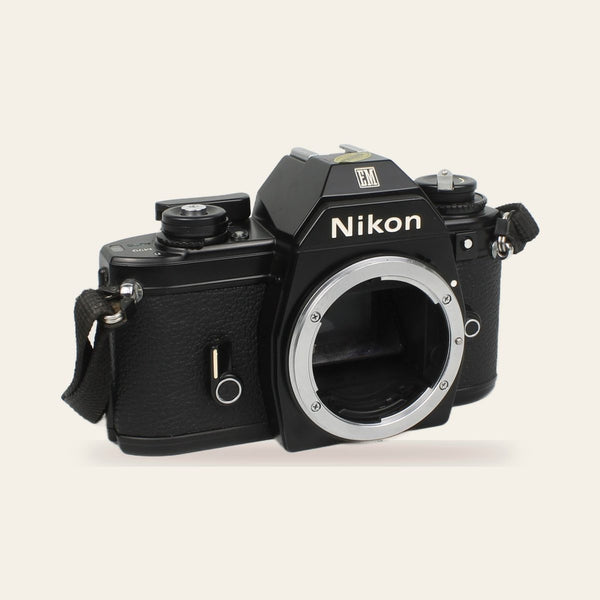 Nikon EM