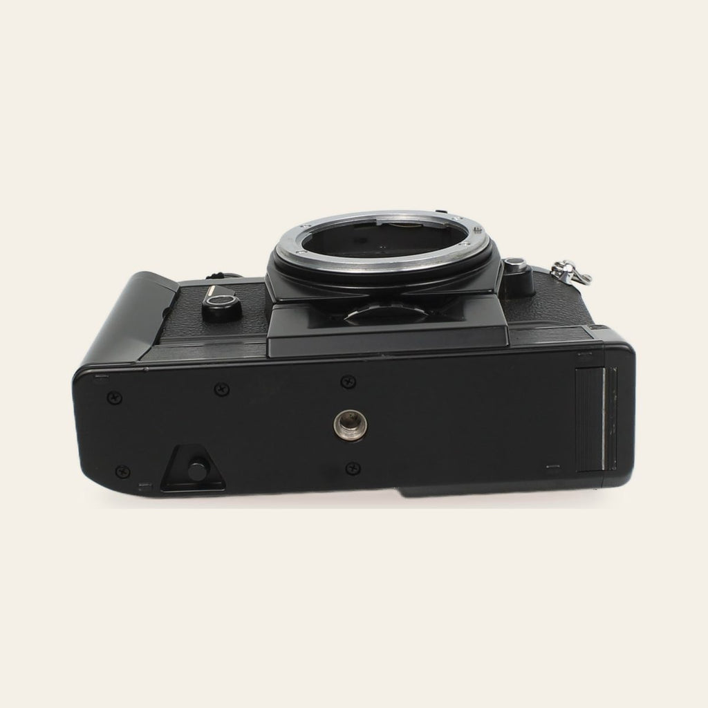 Nikon EM + Nikon Winder