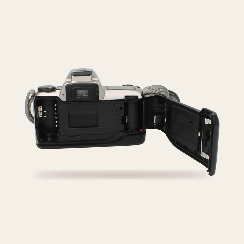 Nikon F65