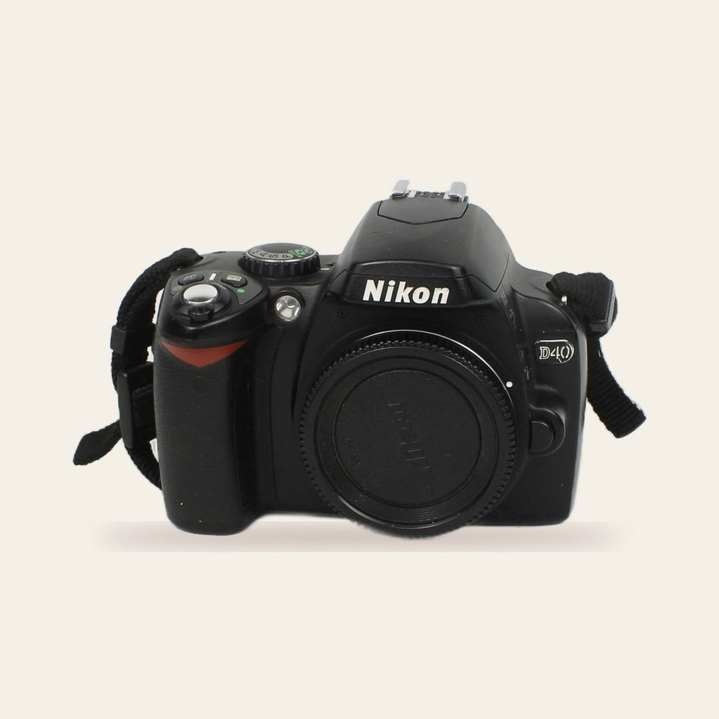 Nikon D40