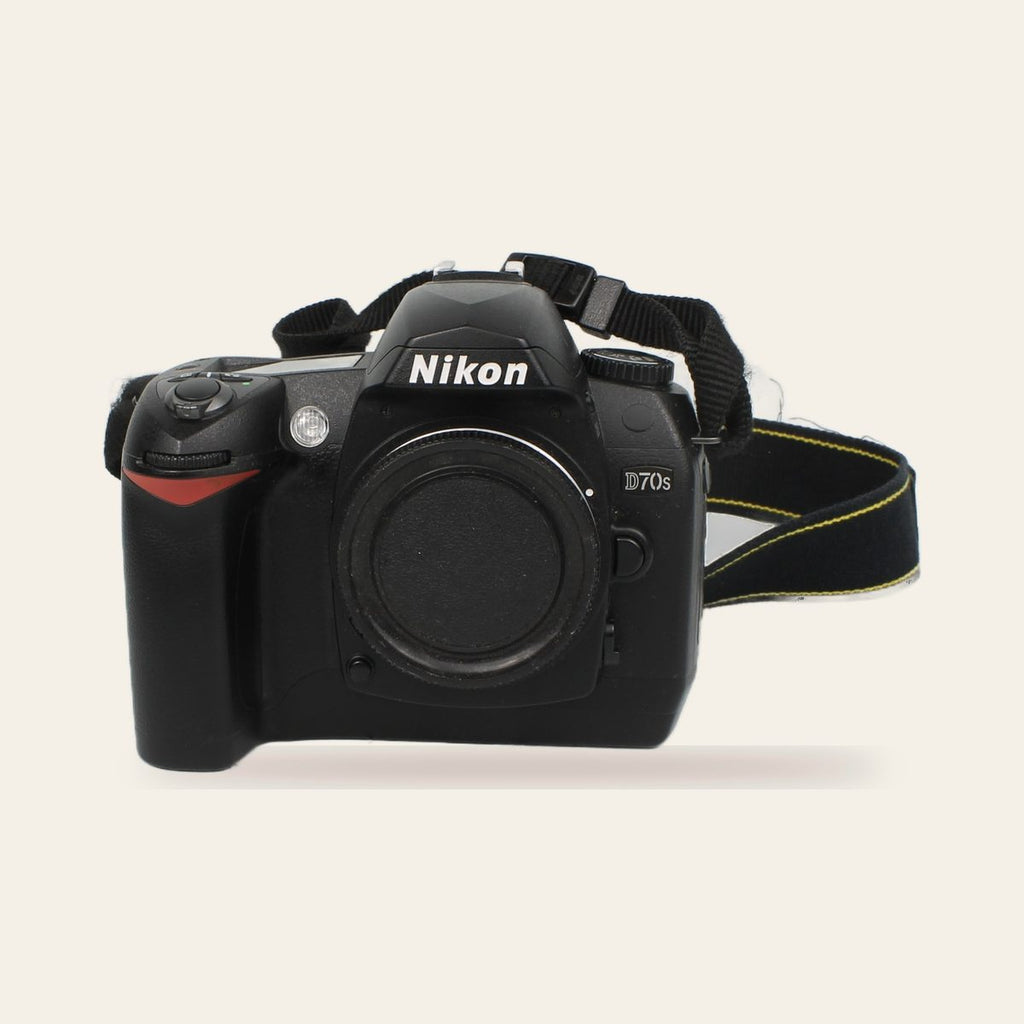 Nikon D70s
