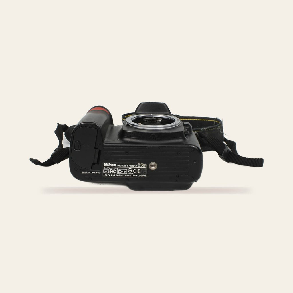 Nikon D50