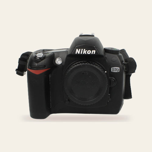 Nikon D70