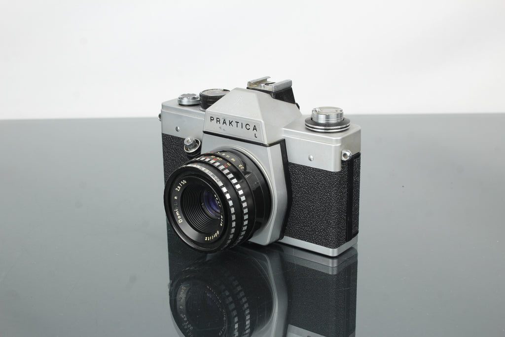 Praktica L + Meyer Optik Domiplan 50mm f/2.8 M42 lens